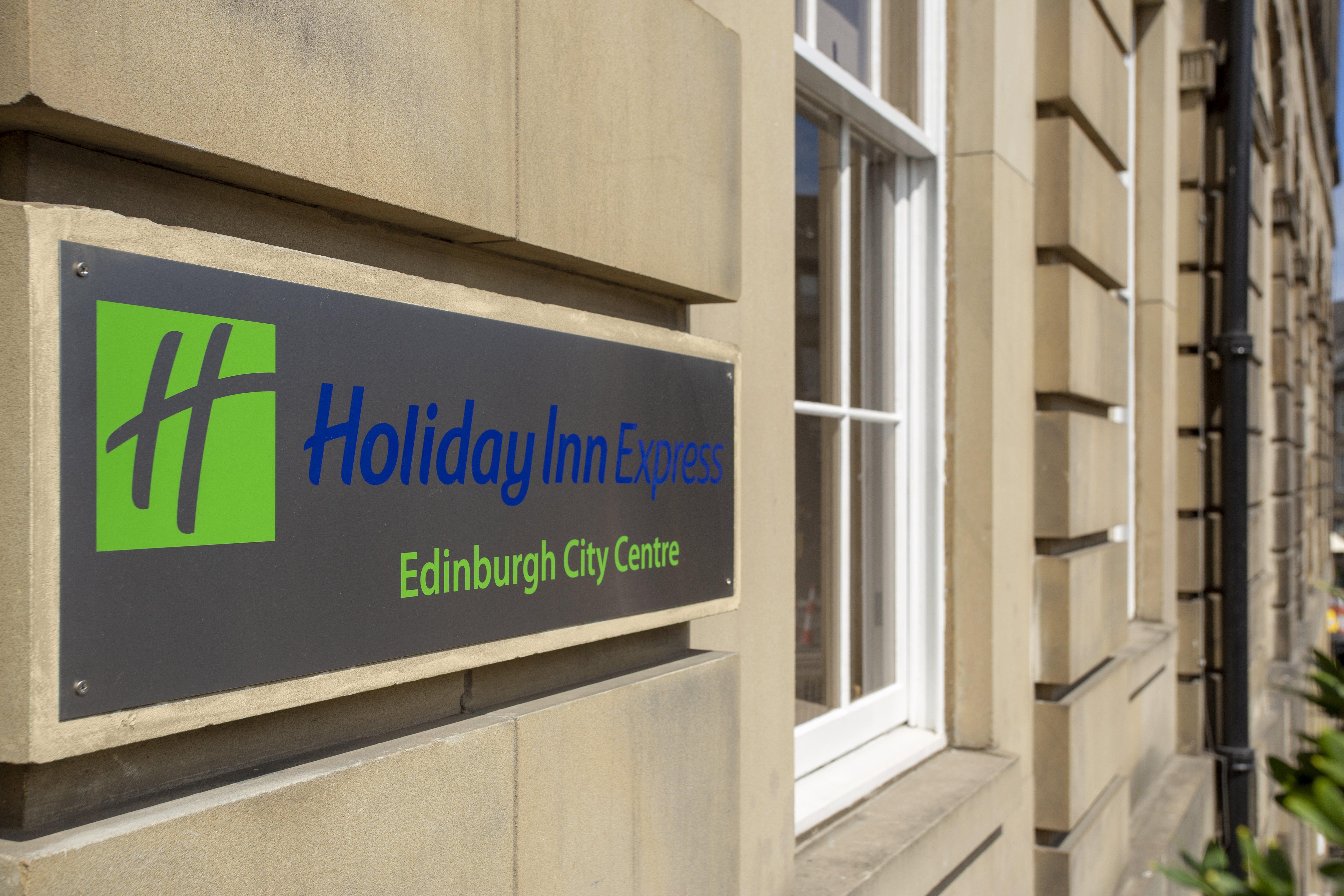 Holiday Inn Express Edinburgh City Centre, An Ihg Hotel מראה חיצוני תמונה